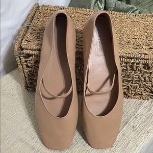 Everlane Elegant Tan Women's Flats Sz 10.5